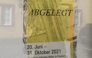 Flyer "Abgelegt" Sonderausstellung im Spitalmuseum Aub